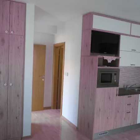 Eva Apartment *